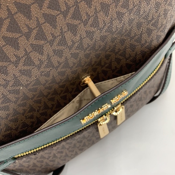 MICHAEL KORS KENLY MEDIUM BACKPACK Racing Green/ Brown signature color - Picture 9 of 16